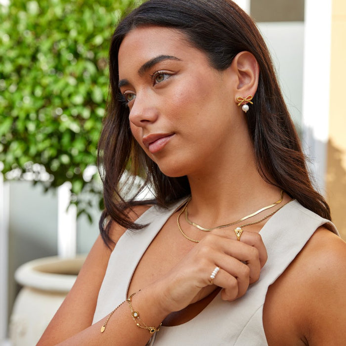 Laila Bow Pearl Earrings