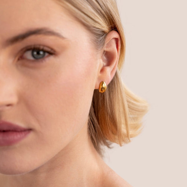 Mini Curve Earrings