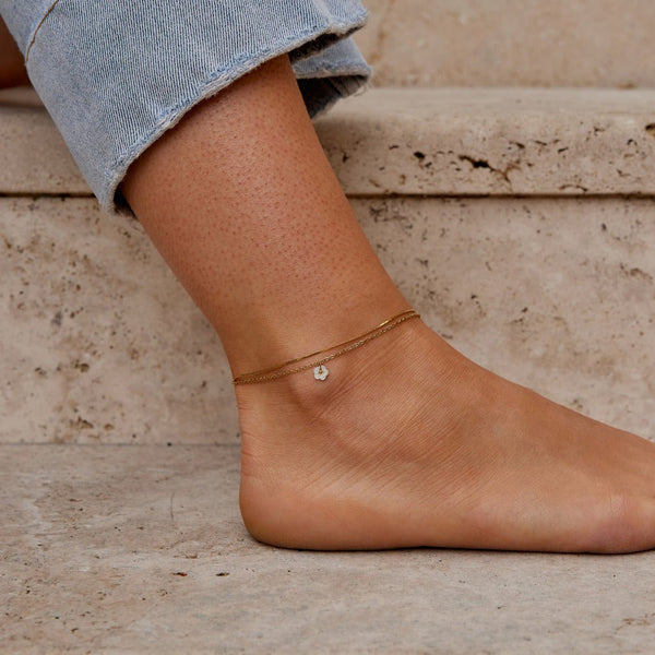 White Petal Shell Layered Anklet