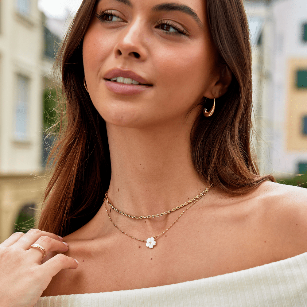 Calla Gold Twisted Chain Necklace