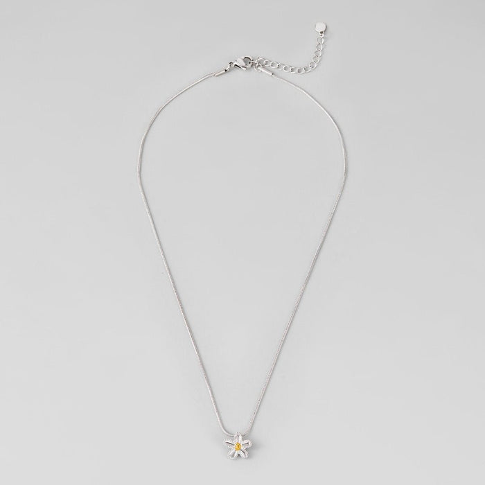 Daisy Pendant Necklace