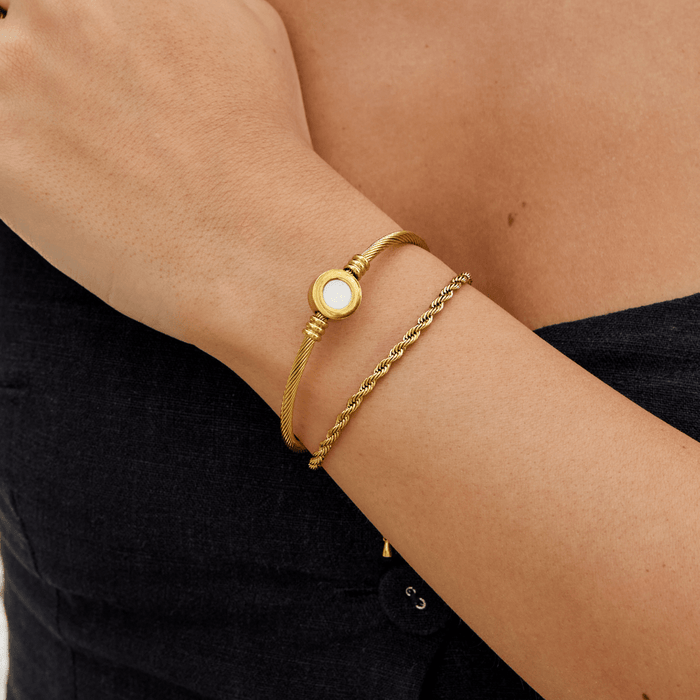 Melinda Gold Rotatable Bangle