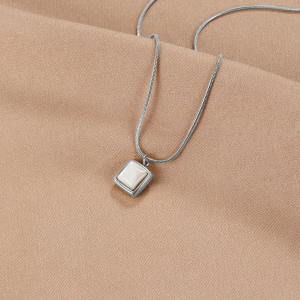Riva Moonstone Pendant Necklace