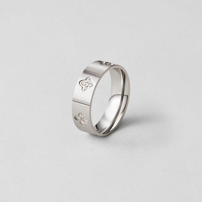Silver Crystal Clover Band Ring